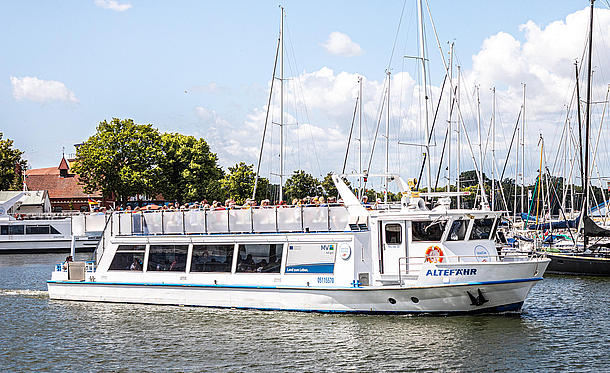 Hafentouren Stralsund mit dem Fahrgastschiff Altefähr